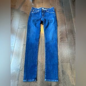 AG low rise Jeans the legging super skinny fit medium blue size 28R